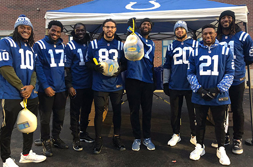 Nfl Players Association Nfl Players Give Back For Thanksgiving